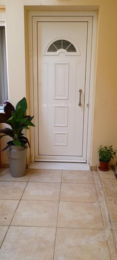 Quiet Studio Near To The Airport 1 Iraklio Exterior foto